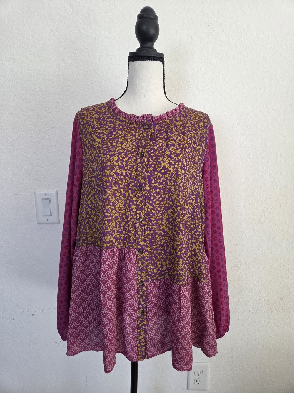 LOGO Lori Goldstein Mixed Print Tunic Top L Purple Pink Floral Boho Fairycore